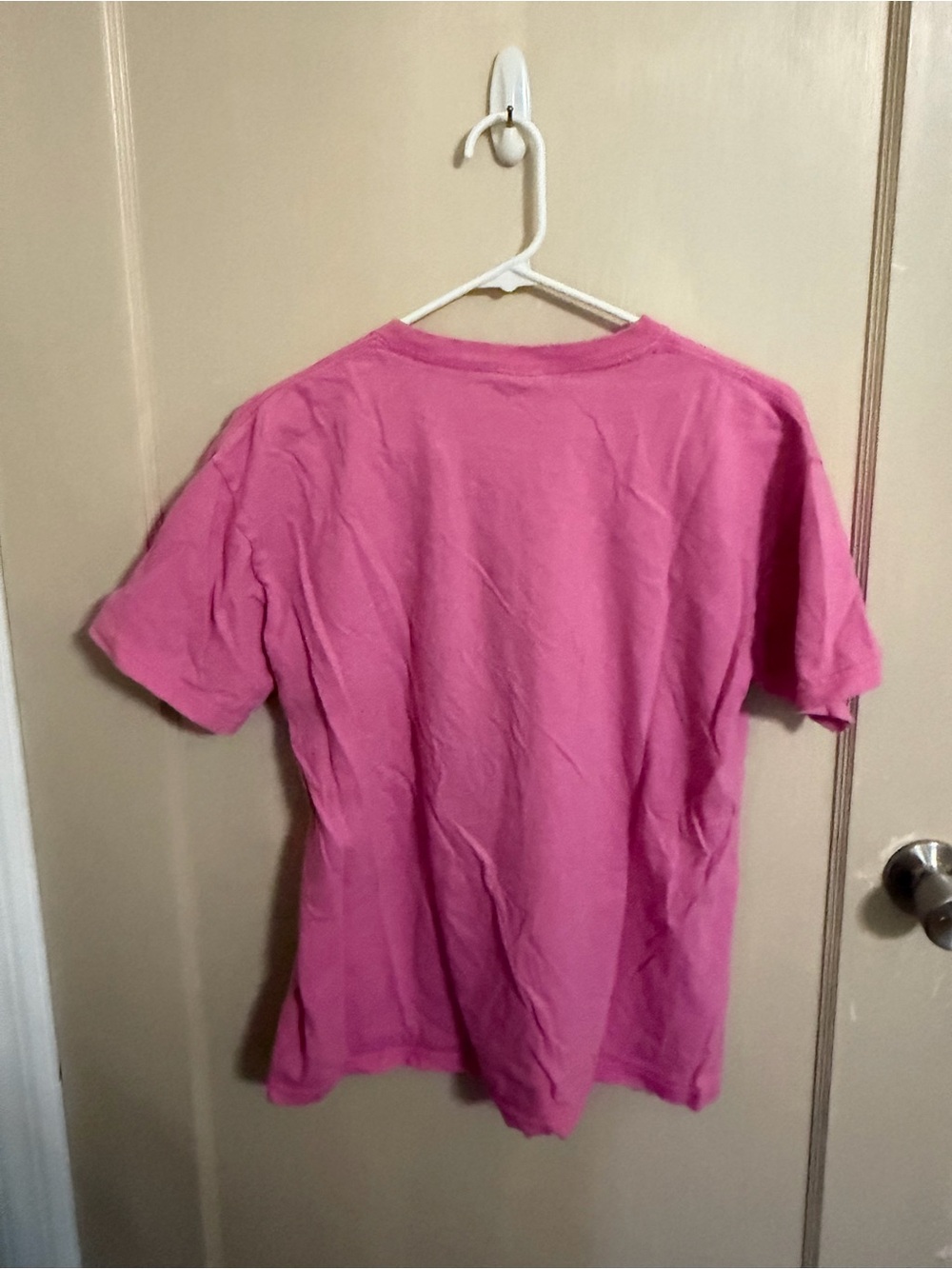 Gildan Pink 'Willies' Logo Short Sleeve Tee - Picture 2 of 3